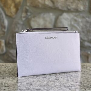 Michael Kors Jet Set Large Purple Wristlet